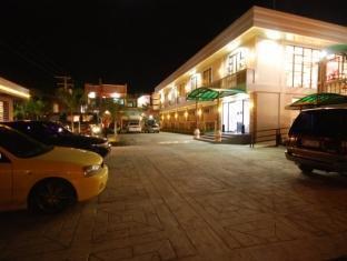 La Roca Veranda Suites & Restaurant Legazpi Exterior foto